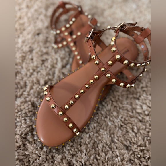 Portland boot Company Shoes - Portland boot company women’s studded, gold gladiator‎ sandals, Size 8 1/2